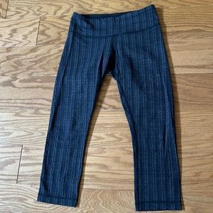 Lululemon Wunder Under Crop Leggings size 4